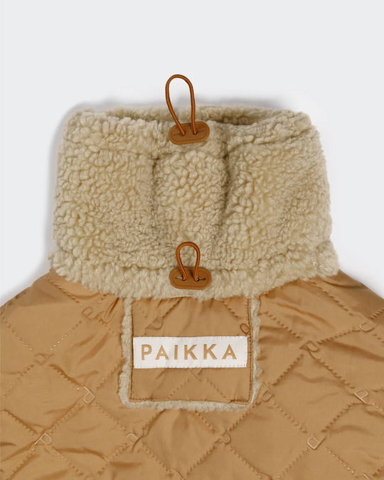 PAIKKA Quilted Sherpa Hundejakke Camel - HappyPuppy.dk